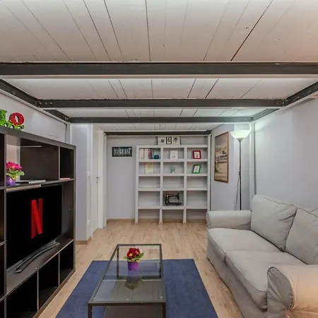 Acquario A 200m Prestigioso Loft In Centro Con Wifi