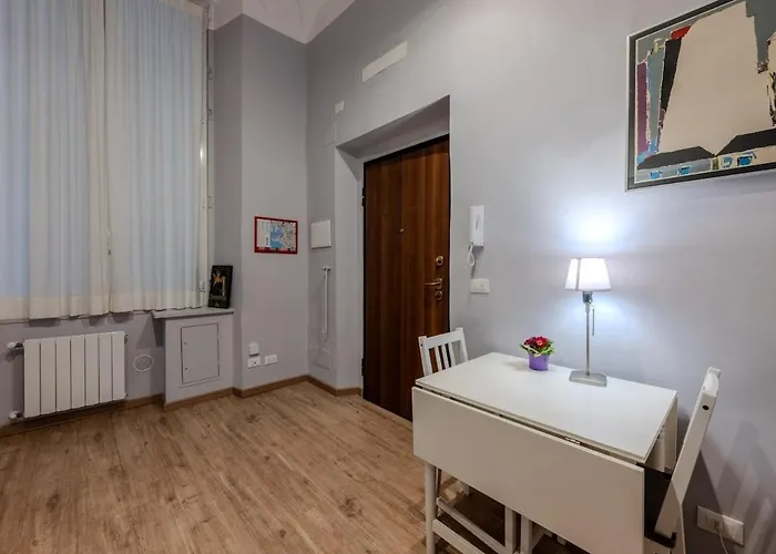 Acquario A 200m Prestigioso Loft In Centro Con Wifi דירה *